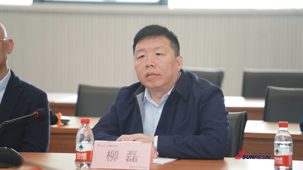 中国上市公司协会党委书记柳磊一行光临优德唯一官网科技调研领导 中国上市公司协会党委书记柳磊一行光临优德唯一官网科技调研领导